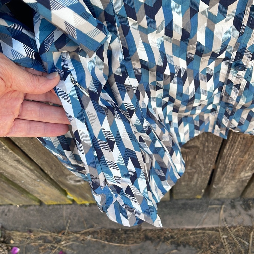 Royal Robbins XL Blue Geometric Long Sleeve Shirt Insect Bug Shield Lightweight - Picture 6 of 8